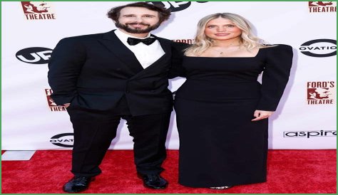 Josh Groban And Natalie McQueen: A Holiday Collaboration